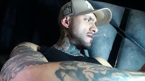 Snapshot of dante_d_angelo_ chatting on August 7, 6:48 am dante_d_angelo_ online show from August 7, 6:48 am