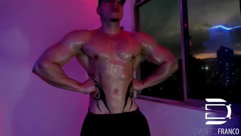 Snapshot of dante_franco chatting on November 14, 11:02 pm dante_franco online show from November 14, 11:02 pm