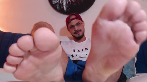 Snapshot of dante_hell1 chatting on June 6, 10:47 pm Dante Hell online show from June 6, 10:47 pm