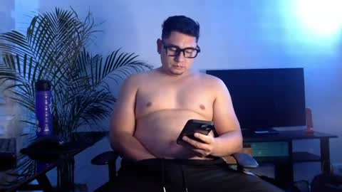 Snapshot of dante_xo chatting on June 15, 11:07 pm A L E J A N D R O online show from June 15, 11:07 pm