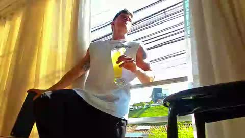 Dante online show from January 17, 8:01 pm