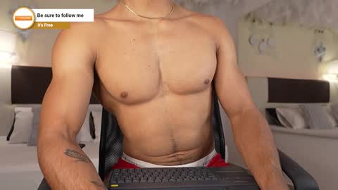 Snapshot of danteestone chatting on October 27, 8:35 pm Dante online show from October 27, 8:35 pm