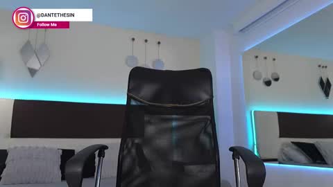 Snapshot of danteestone chatting on December 19, 8:38 pm Dante online show from December 19, 8:38 pm