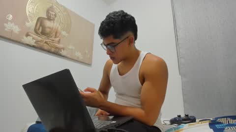 Snapshot of dantegooboy chatting on March 2, 2:47 am dantegooboy online show from March 2, 2:47 am