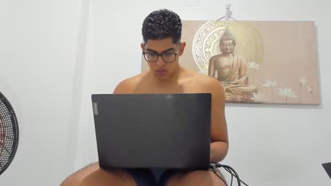 Snapshot of dantegooboy chatting on March 3, 3:56 am dantegooboy online show from March 3, 3:56 am