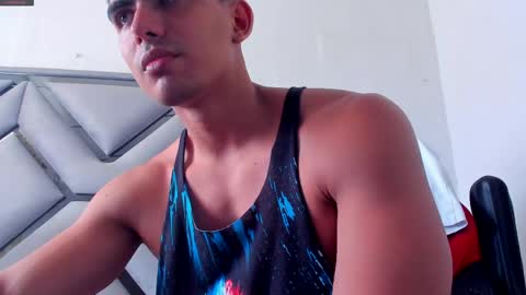 Snapshot of danterouxx chatting on April 22, 6:53 pm Dante online show from April 22, 6:53 pm
