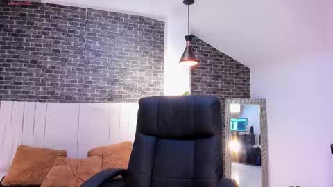 Snapshot of dantesuarez28 chatting on February 2, 10:25 am Dante Suarez online show from February 2, 10:25 am