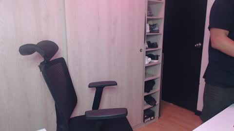 dantevesper online show from April 7, 3:07 am