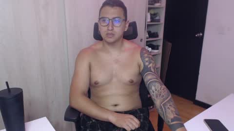 dantevesper online show from April 10, 5:01 am