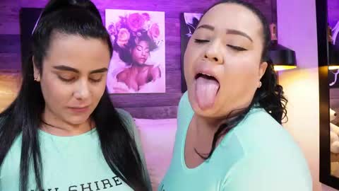 Snapshot of dany_alexa chatting on January 17, 12:32 pm Dany And Alexa online show from January 17, 12:32 pm