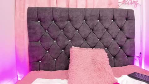 Snapshot of dany_brownie chatting on December 4, 8:45 am hi im DanyBest Squirter here on cb online show from December 4, 8:45 am