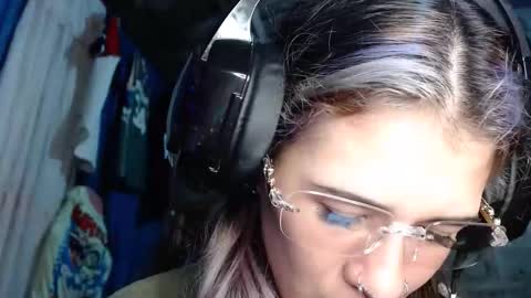 Dani  online show from February 18, 5:25 am