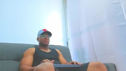 Snapshot of dany_dryy chatting on April 30, 9:30 pm Dany online show from April 30, 9:30 pm
