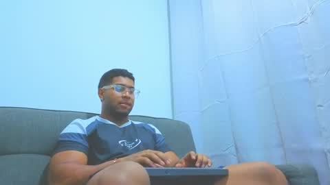 Snapshot of dany_dryy chatting on May 16, 11:57 pm Dany online show from May 16, 11:57 pm