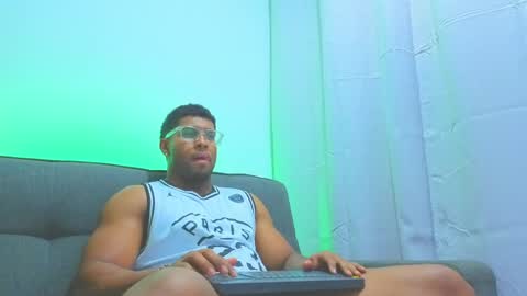 Snapshot of dany_dryy chatting on May 26, 4:08 am Dany online show from May 26, 4:08 am