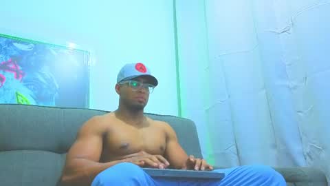 Snapshot of dany_dryy chatting on June 23, 1:58 am Dany online show from June 23, 1:58 am