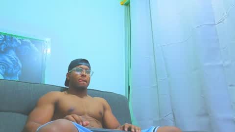 Snapshot of dany_dryy chatting on June 27, 4:17 am Dany online show from June 27, 4:17 am