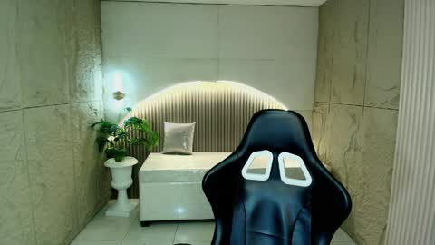 Dany online show from April 7, 2:28 pm