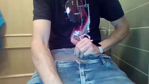 Snapshot of danydotado chatting on February 13, 6:38 pm danydotado online show from February 13, 6:38 pm