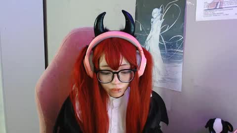 danyelleeyermann online show from April 21, 1:06 pm