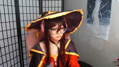 Snapshot of danyelleeyermann chatting on June 18, 1:04 pm danyelleeyermann online show from June 18, 1:04 pm