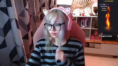 Snapshot of danyelleeyermann chatting on June 22, 12:57 pm danyelleeyermann online show from June 22, 12:57 pm