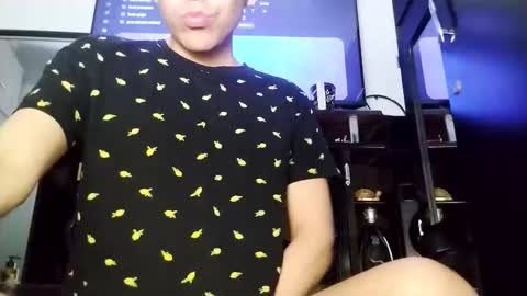 Snapshot of danylano chatting on October 26, 6:19 am Daniel online show from October 26, 6:19 am