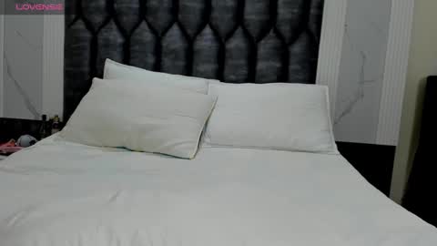 daphaineex online show from October 11, 12:10 am