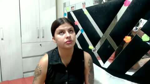 Snapshot of daphne877046 chatting on June 13, 1:47 am daphne877046 online show from June 13, 1:47 am