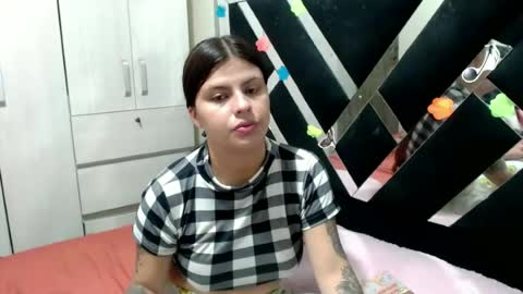 Snapshot of daphne877046 chatting on June 14, 1:36 am daphne877046 online show from June 14, 1:36 am