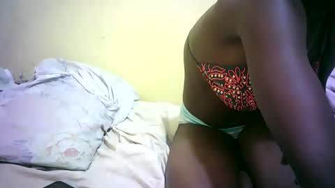 daphne online show from March 27, 12:49 am