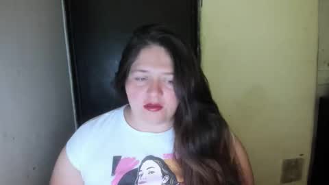 Snapshot of daphnegirlsexxy chatting on March 14, 3:45 am daphnegirlsexxy online show from March 14, 3:45 am