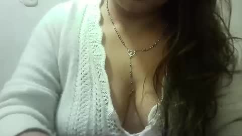 dapnne online show from April 16, 2:18 pm