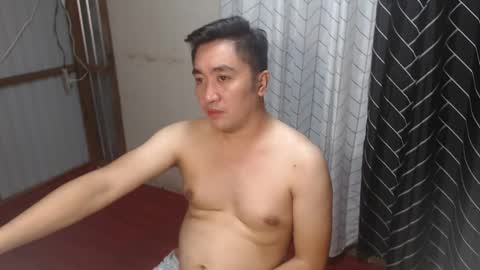 Snapshot of darby1992 chatting on February 22, 2:30 pm Rob online show from February 22, 2:30 pm