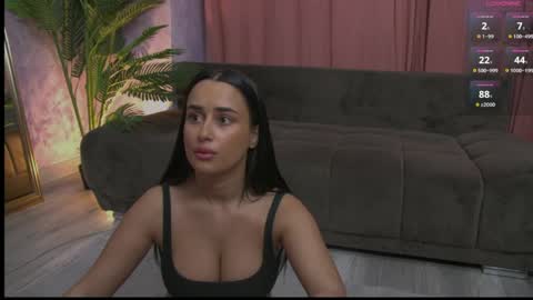 Snapshot of darciejane chatting on April 23, 7:05 pm Darcie online show from April 23, 7:05 pm