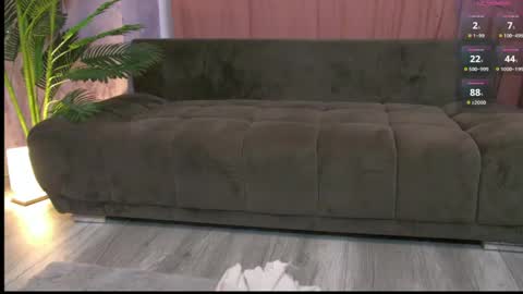 Snapshot of darciejane chatting on May 4, 7:10 pm Darcie online show from May 4, 7:10 pm