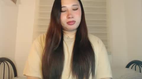 Snapshot of darcy_world chatting on June 6, 4:01 pm DARCY online show from June 6, 4:01 pm