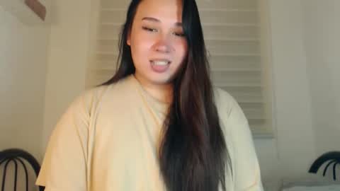 Snapshot of darcy_world chatting on June 10, 4:28 pm DARCY online show from June 10, 4:28 pm