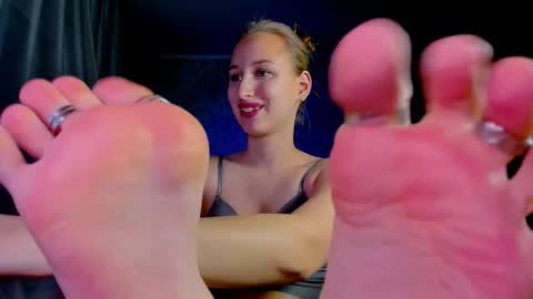 Darcy Siren online show from November 11, 11:54 am