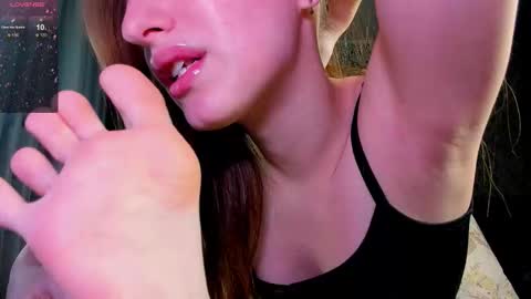 Darcy Siren online show from December 15, 9:24 am