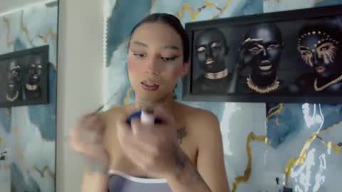 Snapshot of darianna_atehortua chatting on June 6, 3:06 pm Dary online show from June 6, 3:06 pm