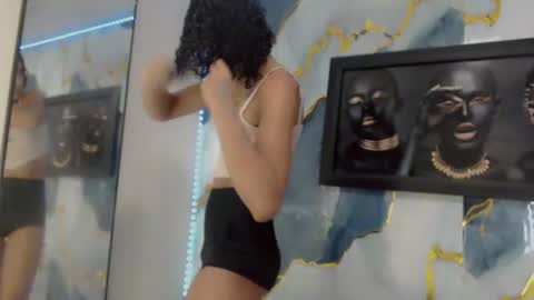 Snapshot of darianna_atehortua chatting on June 23, 1:20 pm Dary online show from June 23, 1:20 pm