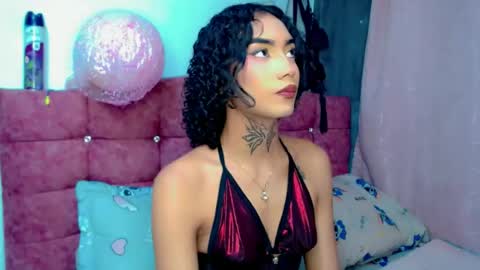 Snapshot of darianna_atehortua chatting on July 6, 6:10 pm Dary online show from July 6, 6:10 pm