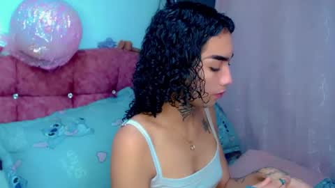 Snapshot of darianna_atehortua chatting on July 8, 5:39 pm Dary online show from July 8, 5:39 pm