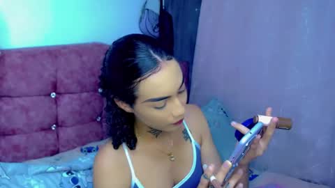 Snapshot of darianna_atehortua chatting on July 18, 5:00 am Dary online show from July 18, 5:00 am