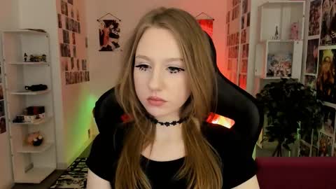 Daria Tate online show from March 7, 9:06 am