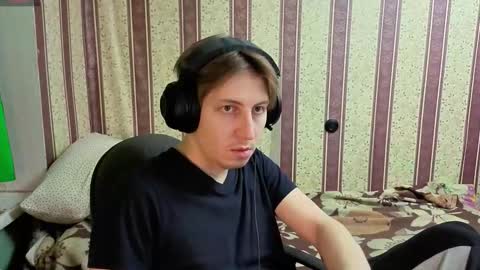 darienlarge online show from December 18, 2:34 pm