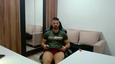 darius_94 online show from October 29, 5:42 am