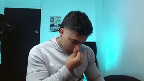 Darius Phoenix  online show from October 25, 10:59 pm