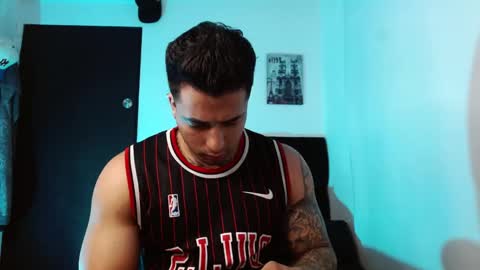 Darius Phoenix  online show from November 14, 8:51 pm